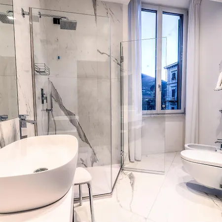 By The First - Luxury & בית הארחה לה ספציה