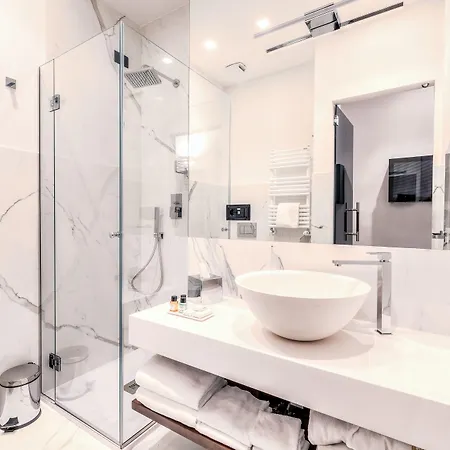 By The First - Luxury & Гостевой дом Специя