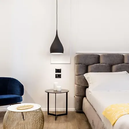 By The First - Luxury & בית הארחה לה ספציה