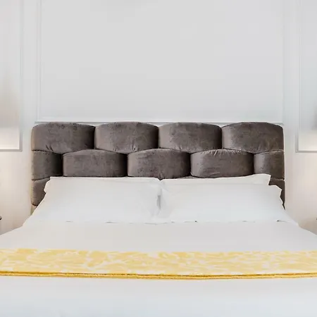 By The First - Luxury & לה ספציה