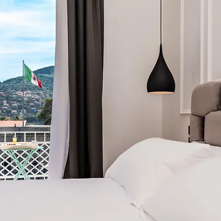 By The First - Luxury & 3* La Spezia