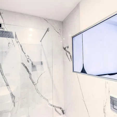 Guest house By The First - Luxury & La Spezia