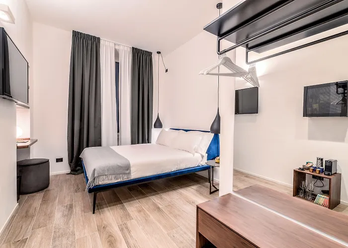 By The First - Luxury & 3* La Spezia