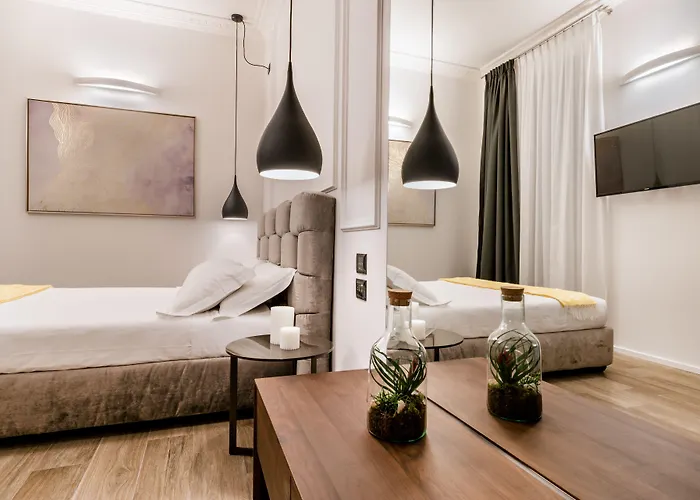 By The First - Luxury & 3* Λα Σπέτσια