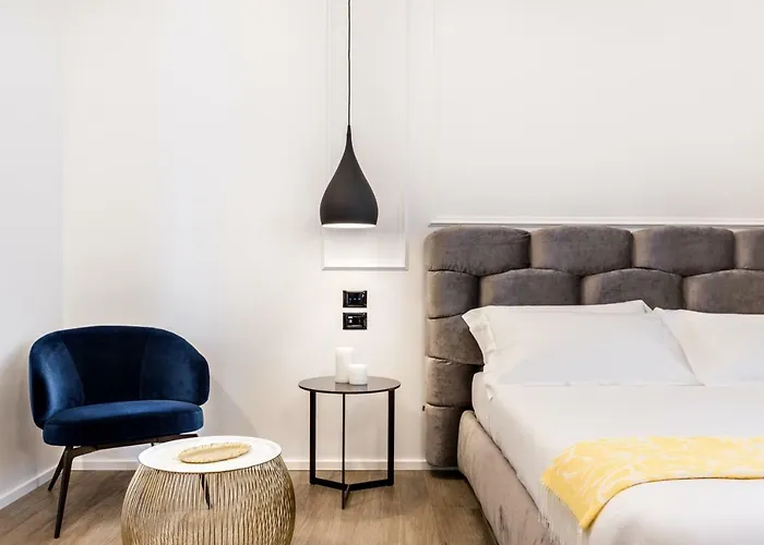 By The First - Luxury & Pensionat La Spezia