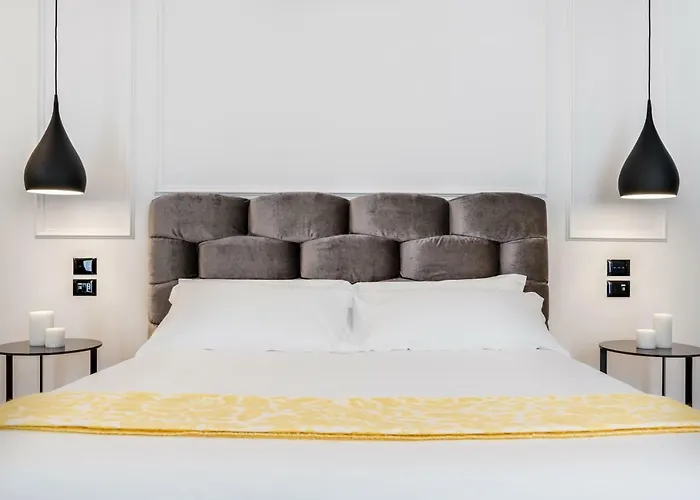 By The First - Luxury & Λα Σπέτσια